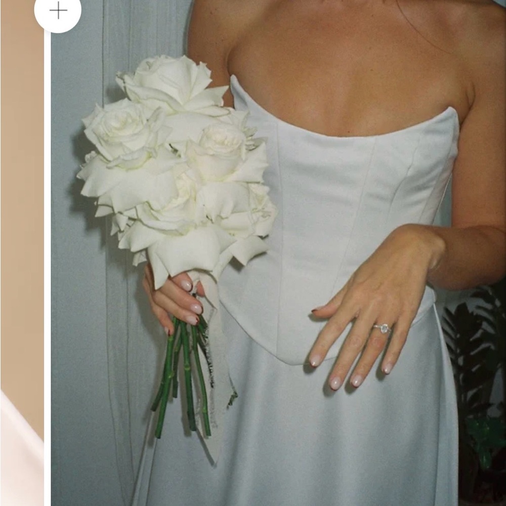Chic Strapless White Dress